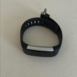 Fitbit Black and Silver Arm & Wristbands with Sleek Design
